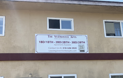 FASTSIGNS image
