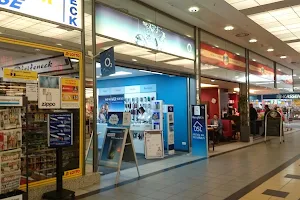 O2 Shop image