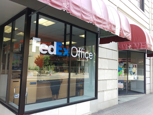 Print Shop «FedEx Office Print & Ship Center», reviews and photos, 149 Union Ave #9, Memphis, TN 38103, USA
