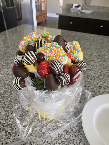 Gift Shop «Edible Arrangements», reviews and photos, 222 E Oak Ridge Dr #1100, Hagerstown, MD 21740, USA