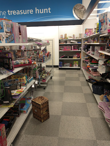 Clothing Store «Ross Dress for Less», reviews and photos, 6901 W Grand Ave, Gurnee, IL 60031, USA