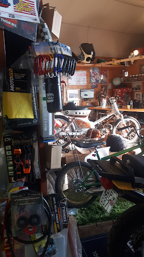 Adrenaline Junkies Workshop - Αντιπρόσωπος μοτοσικλετών