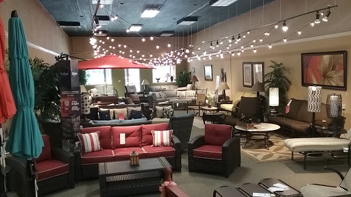 Furniture Store «Gibson Furniture and Patio», reviews and photos, 141 N Water Ave, Gallatin, TN 37066, USA