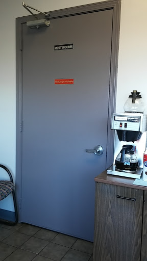 Tire Shop «Merlin 200,000 Miles Shop», reviews and photos, 2108 N Lewis Ave, Waukegan, IL 60087, USA