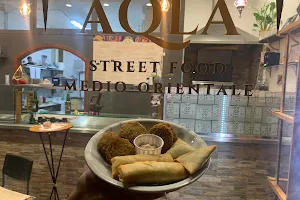 Aqla street food medio-orientale image