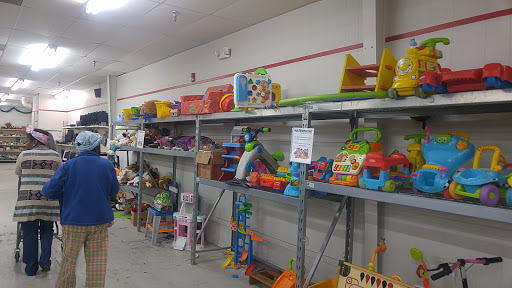 Thrift Store «Waterfront Rescue Mission Thrift Store», reviews and photos, 2125 W Fairfield Dr, Pensacola, FL 32505, USA