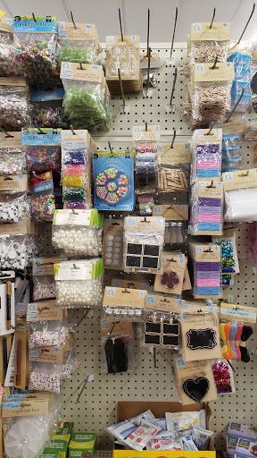 Dollar Store «Dollar Tree», reviews and photos, 2300 W Davison St, Detroit, MI 48238, USA