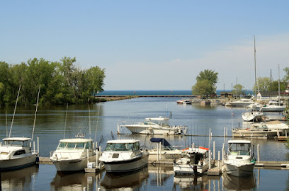 Ernst's Lake Breeze Marina
