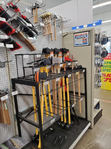 Hardware Store «Harbor Freight Tools», reviews and photos, 2165 W 7th Ave, Eugene, OR 97402, USA