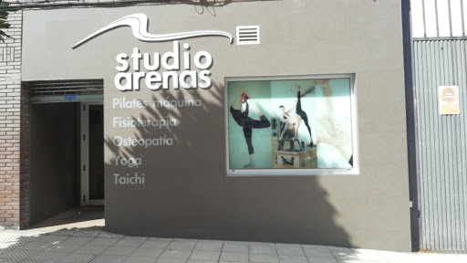 Studio Arenas - C. Matilde García del Real, 18, 33010 Oviedo, Asturias