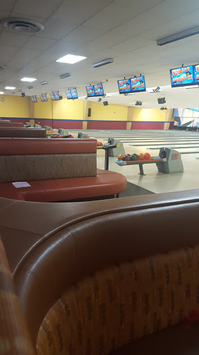 Bowling Alley «North Bowl Lanes», reviews and photos, 71 E Washington St, North Attleborough, MA 02760, USA