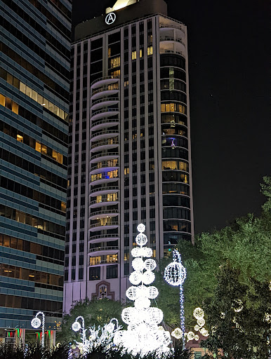 Shopping Mall «Centre at Post Oak», reviews and photos, 5000 Westheimer Rd, Houston, TX 77056, USA