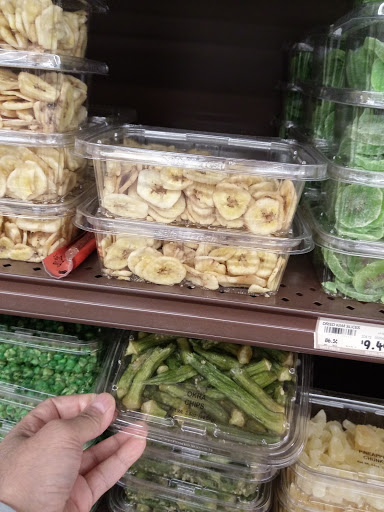 Grocery Store «Fresh Thyme Farmers Market- 82nd», reviews and photos, 4225 E 82nd St, Indianapolis, IN 46250, USA