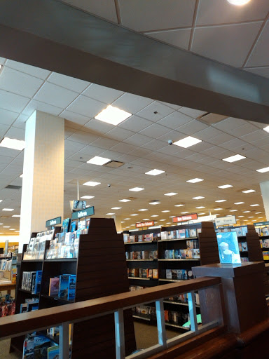 Book Store «Barnes & Noble», reviews and photos, 6050 El Cerrito Plaza, El Cerrito, CA 94530, USA