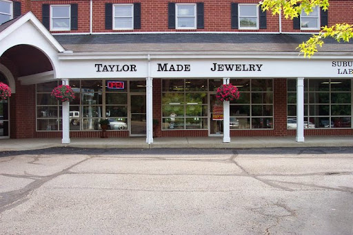 Taylor Made Jewelry, 2492 Wedgewood Dr, Akron, OH 44312, USA, 