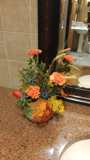 Florist «Platform 322», reviews and photos, 322 W Main St, Lexington, IL 61753, USA