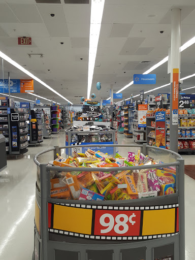 Discount Store «Walmart», reviews and photos, 66 Parkhurst Rd, Chelmsford, MA 01824, USA