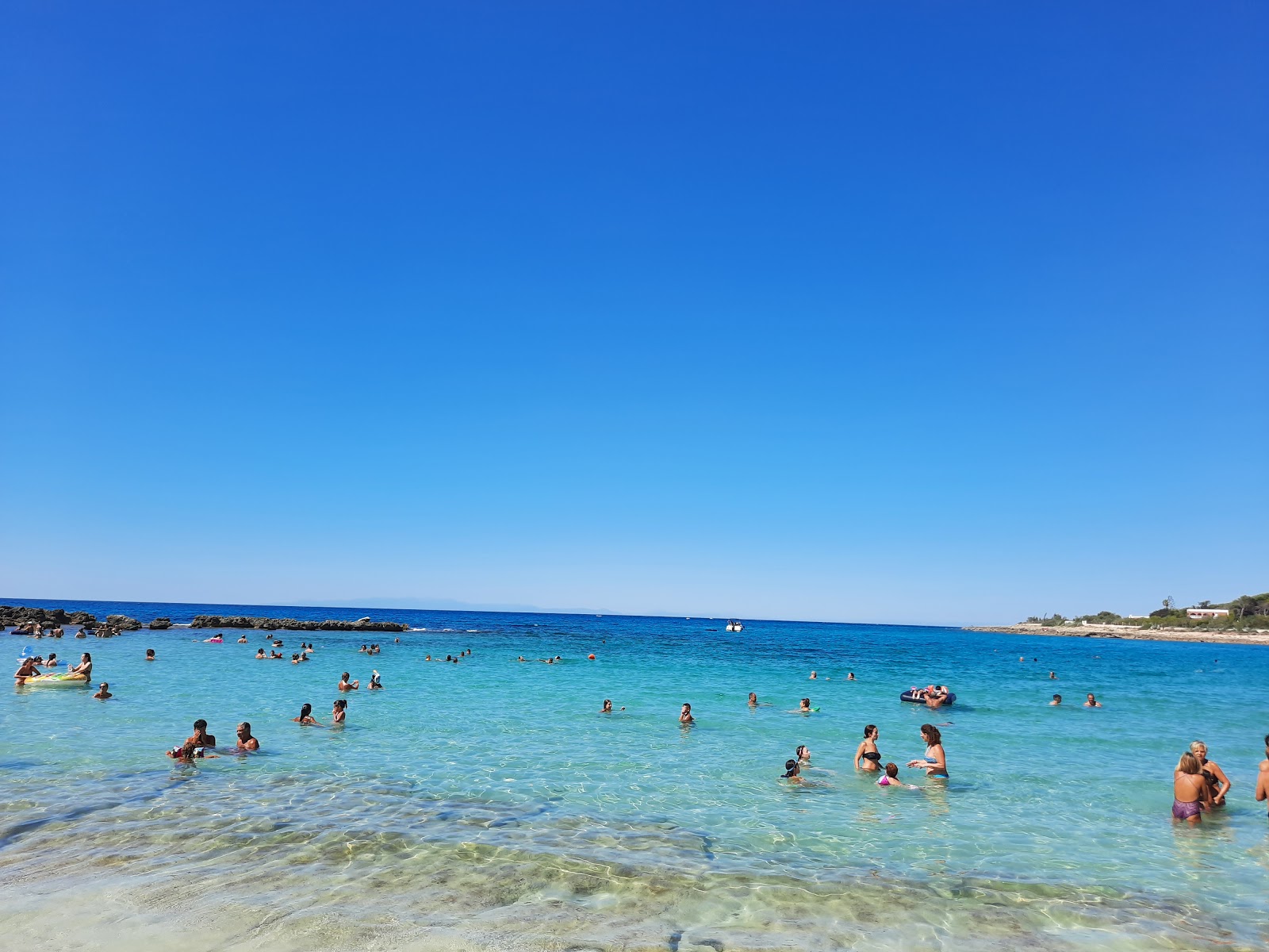 Fotografie cu Spiaggia di Serrone cu nivelul de curățenie scăzut