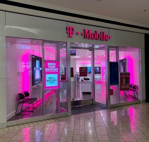 Cell Phone Store «T-Mobile», reviews and photos, 100 Greyrock Pl e, Stamford, CT 06901, USA