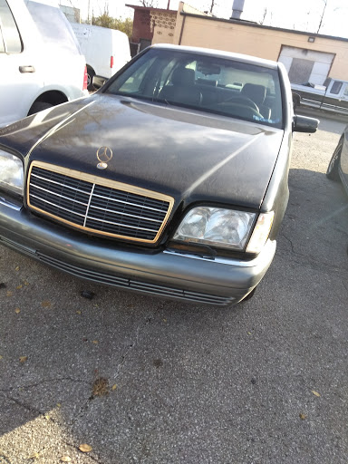 Auto Body Shop «Williamson Body Shop», reviews and photos, 4022 E 26th St, Indianapolis, IN 46218, USA