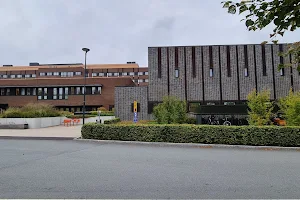 Värnamo Hospital, Main entrance image