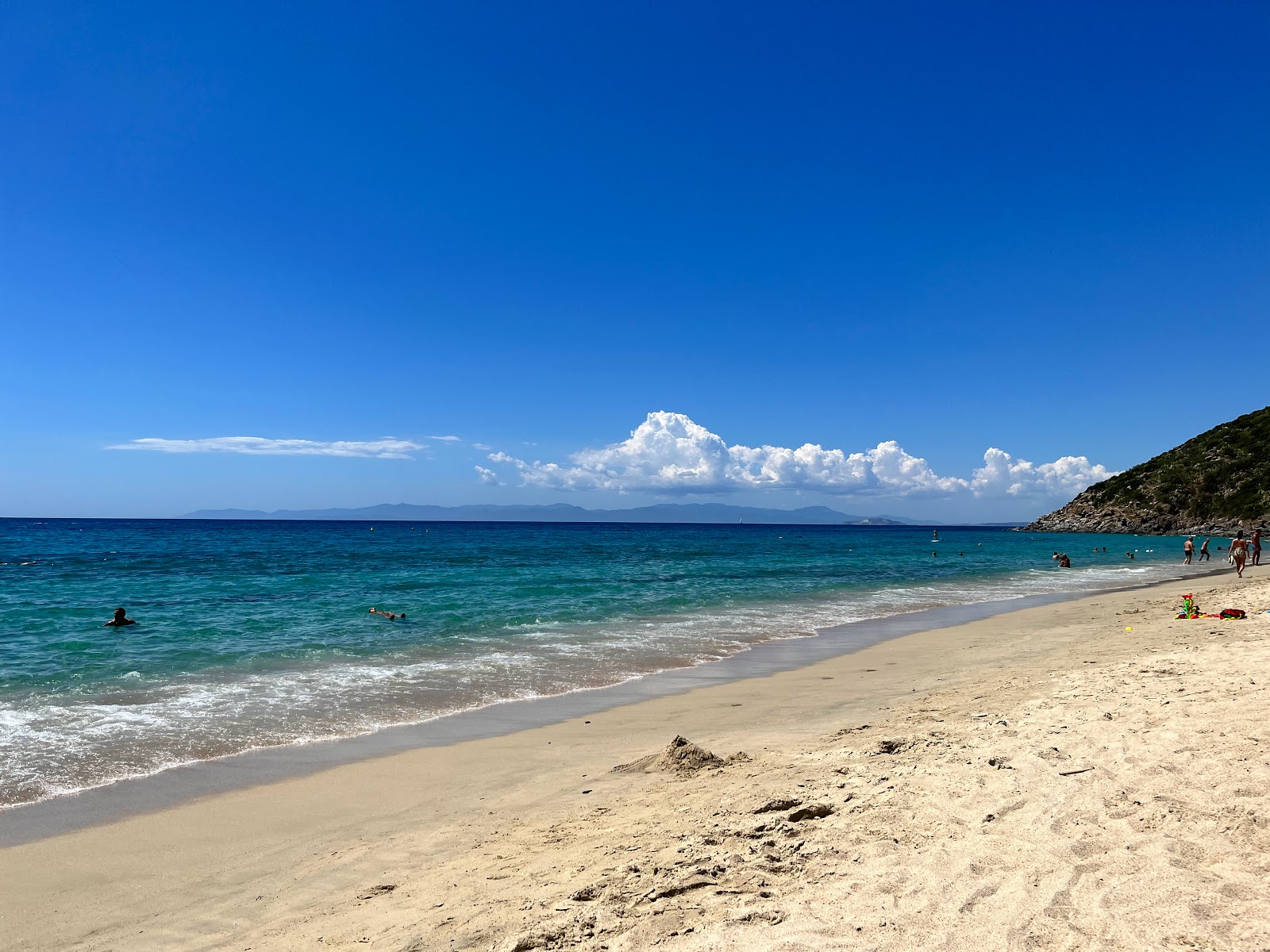 Photo de Spiaggia di Kal'e Moru - endroit populaire parmi les connaisseurs de la détente