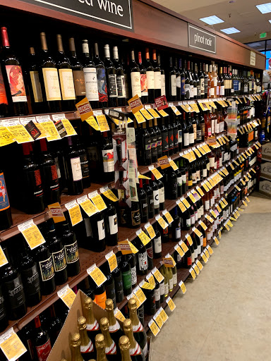 Grocery Store «Safeway», reviews and photos, 205 N 5th Ave, Yakima, WA 98902, USA