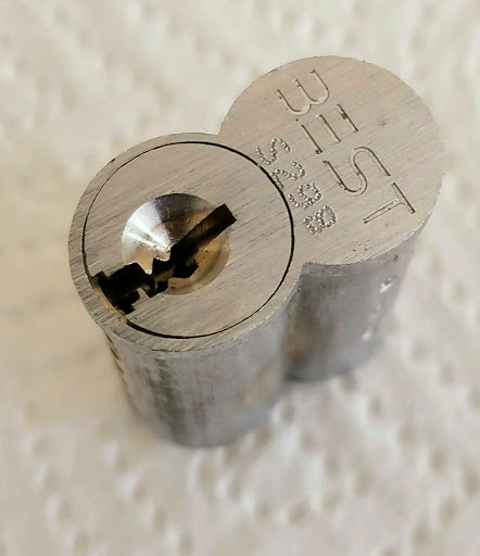 Locksmith «Universal Locksmith LLC», reviews and photos, 6807 Visitors Cir a, Orlando, FL 32819, USA