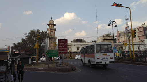 मिर्ज़ा इस्माइल रोड