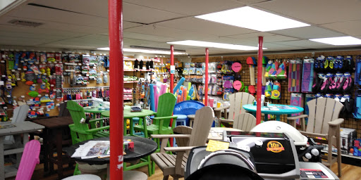 Hardware Store «Crowder Bros St Pete Beach Hardware», reviews and photos, 320 75th Ave, St Pete Beach, FL 33706, USA