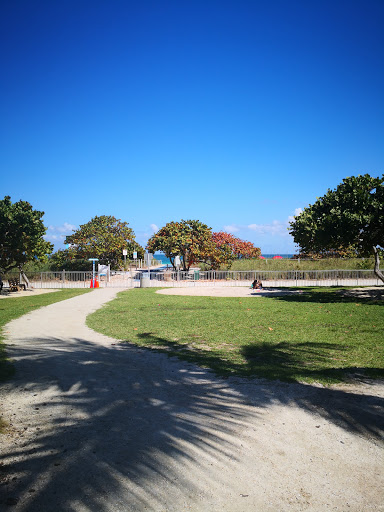 Community Center «Town Of Surfside Community Center», reviews and photos, 9301 Harding Ave, Surfside, FL 33154, USA