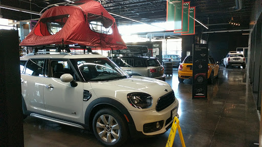 Used Car Dealer «MINI of Portland», reviews and photos, 9134 SW Canyon Rd, Portland, OR 97225, USA