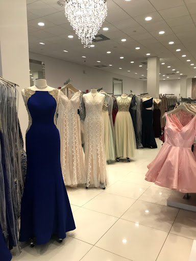Dress Store «Camille La Vie», reviews and photos, 11401 Pines Blvd #698, Pembroke Pines, FL 33026, USA