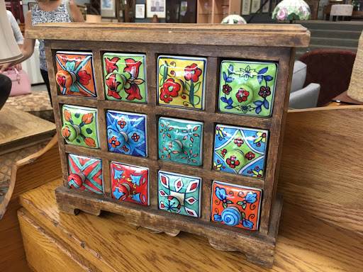 Antique Furniture Store «Community Warehouse Estate Store, Tualatin», reviews and photos, 8380 SW Nyberg St, Tualatin, OR 97062, USA