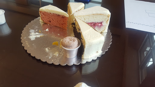 Wedding Bakery «elé Cake Co.», reviews and photos, 810 E Dixie Dr, Dayton, OH 45449, USA
