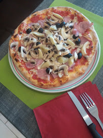 Plats et boissons du Pizzeria Pizza Gino à Valergues - n°7