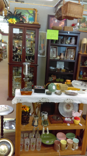 Craft Store «Countryside Craft Mall», reviews and photos, 40700 Van Dyke Ave, Sterling Heights, MI 48313, USA