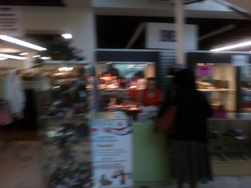 Thrift Store «American Thrift Store», reviews and photos, 5051 N University Dr, Lauderhill, FL 33351, USA