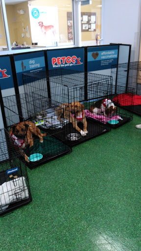 Pet Supply Store «Petco Animal Supplies», reviews and photos, 1791 Clarkson Rd, Chesterfield, MO 63017, USA