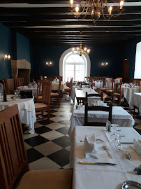 Atmosphère du Restaurant français Hôtel-Restaurant Le Saint Etienne à Aubazine - n°6