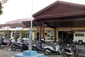 RS Teungku Fakinah image