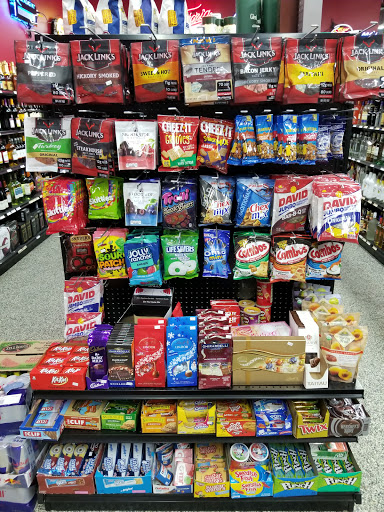 Liquor Store «Route 30 Food & Liquor», reviews and photos, 14200 US-30, Plainfield, IL 60544, USA