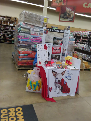 Pet Supply Store «Petco Animal Supplies», reviews and photos, 28400 Dequindre Rd, Warren, MI 48092, USA