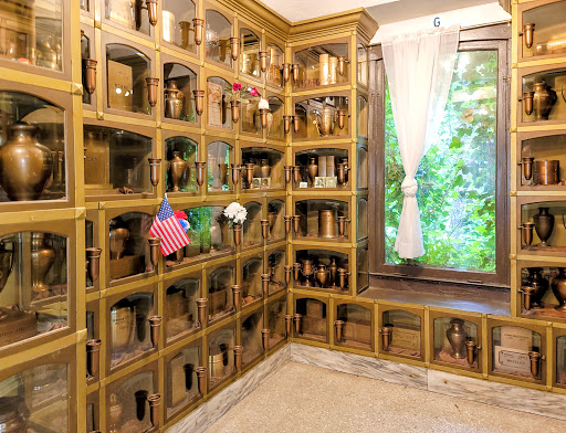 Funeral Home «Wilhelm Portland Memorial Funeral Home», reviews and photos, 6705 SE 14th Ave, Portland, OR 97202, USA