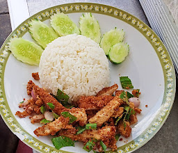 ร้านอิ่มจัง (กะเพราถาด) photo