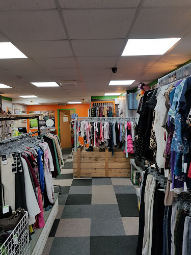 Reviews of Emmaus Charity Shop in Hull - Clothing store