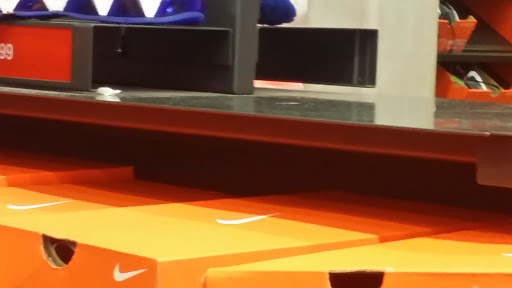 Clothing Store «Nike Factory Store», reviews and photos, 2950 I-20 Frontage Rd #755, Grand Prairie, TX 75052, USA
