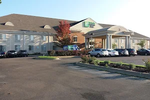 Holiday Inn Express & Suites Waterford, an IHG Hotel image