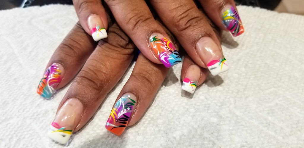 Christy Nails 20639