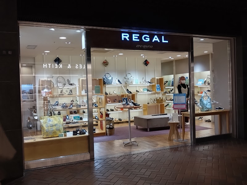 REGAL SHOES 福岡天神地下街店